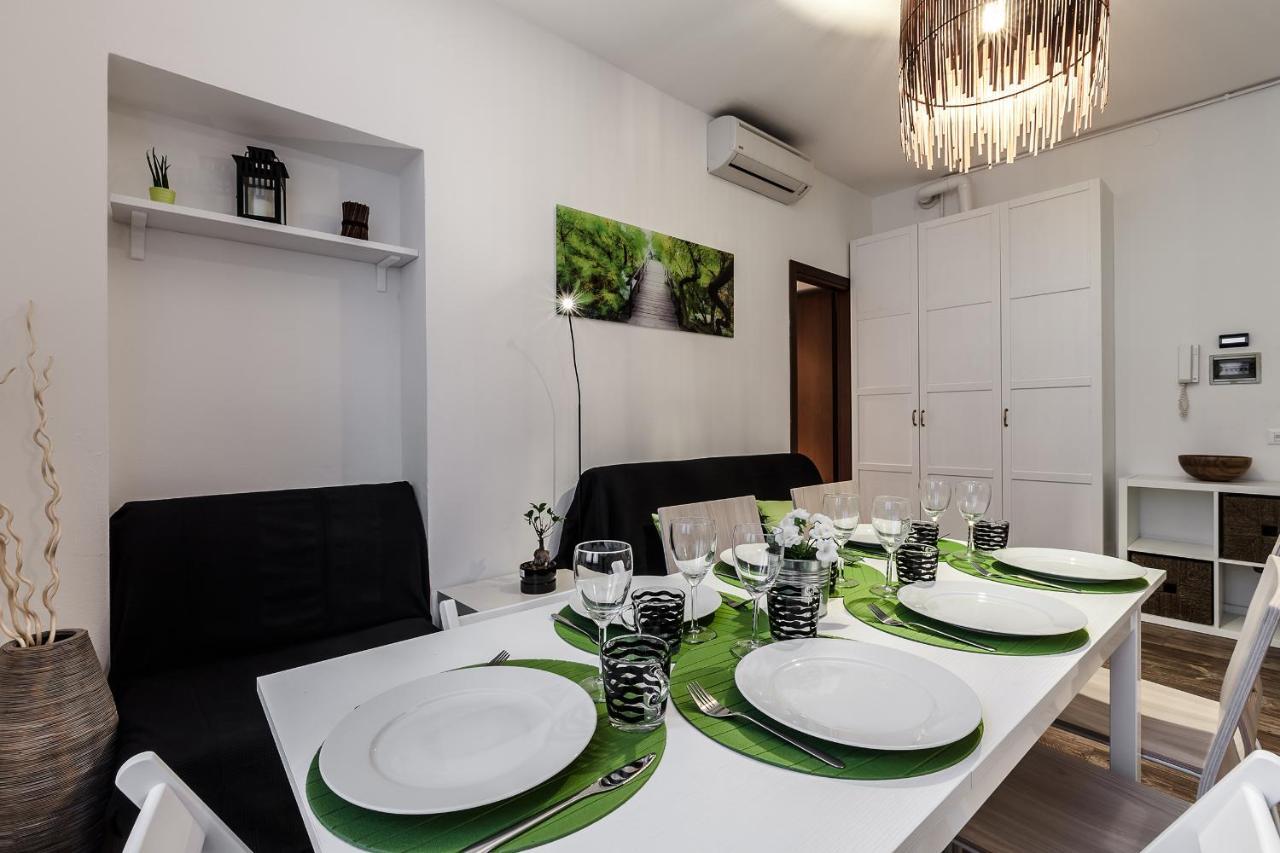 Stayeasy Fara12 - Central Station & Downtown Walking Distance Milano Eksteriør billede